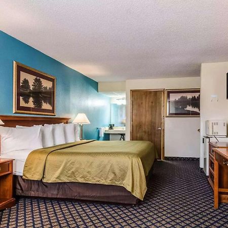 Surestay Hotel Salina Extérieur photo