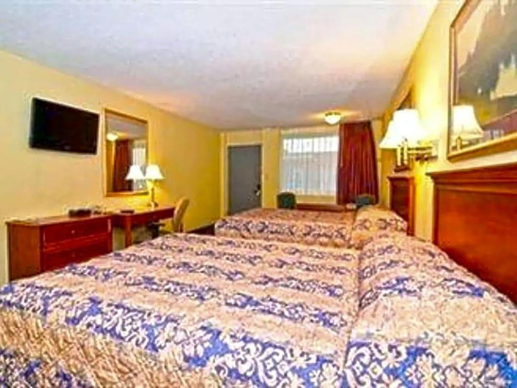 Surestay Hotel Salina Extérieur photo