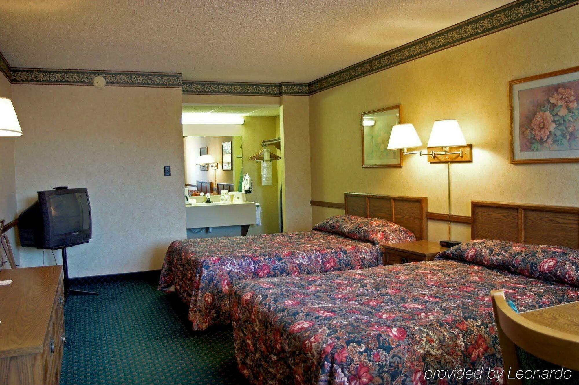 Surestay Hotel Salina Extérieur photo